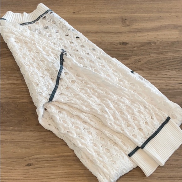 Heather B Eyelet Tunic-EUC - Picture 9 of 9